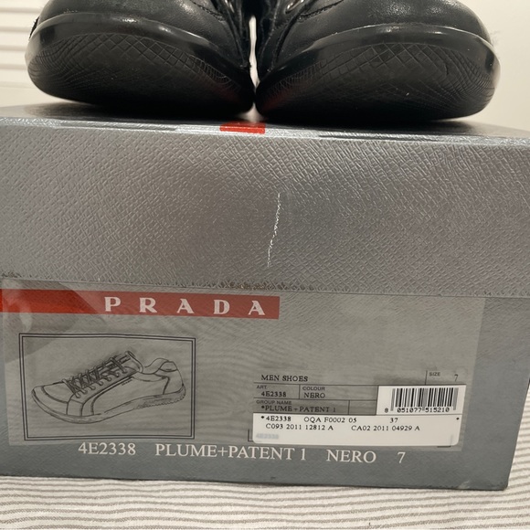 Prada Sneakers. Store for a few years. Size EU41 - US8 - UK7 - Picture 6 of 7